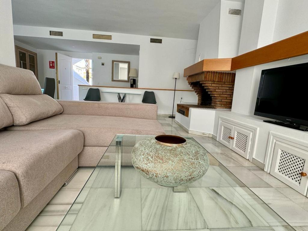 Apartamentos Naranjos Del Sol Марбелья Экстерьер фото
