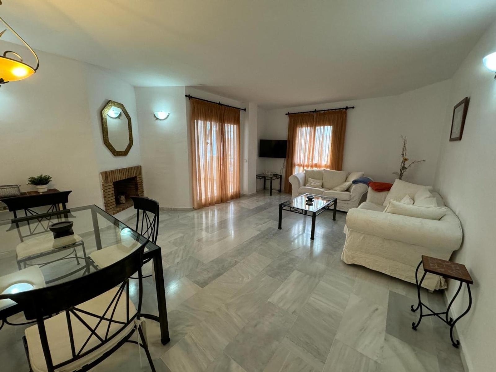 Apartamentos Naranjos Del Sol Марбелья Экстерьер фото