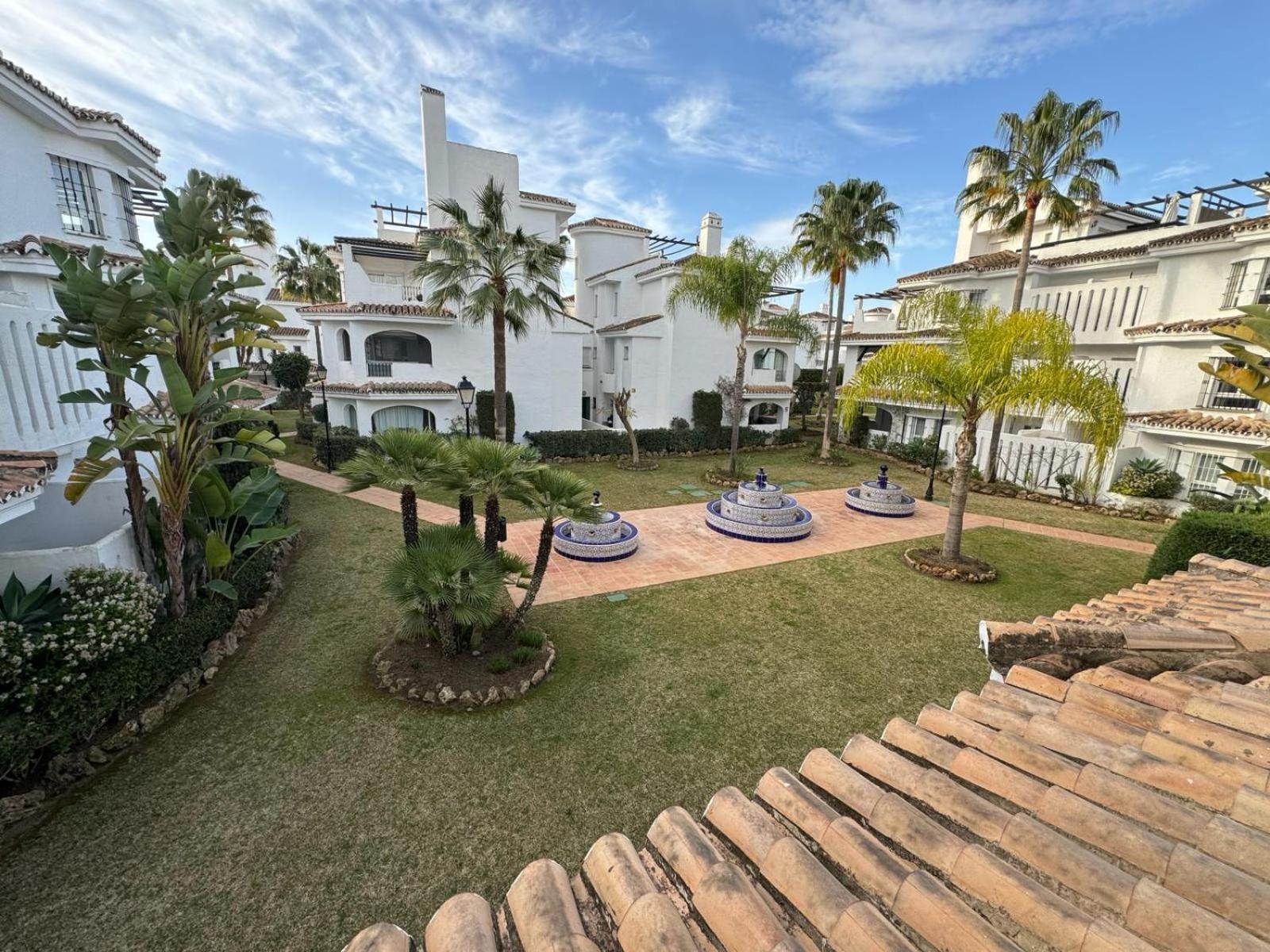 Apartamentos Naranjos Del Sol Марбелья Экстерьер фото