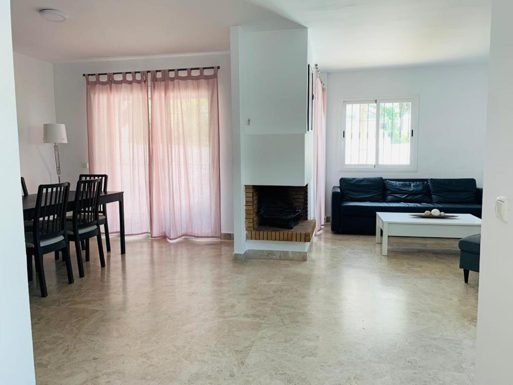 Apartamentos Naranjos Del Sol Марбелья Экстерьер фото