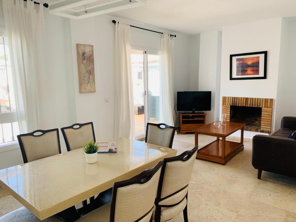 Apartamentos Naranjos Del Sol Марбелья Экстерьер фото